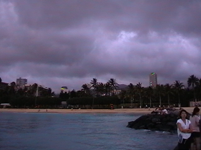 On the concrete catwalk at the Ourtigger Beach Hotel Hawaii, 360 pan 9: Fort de Russy Beach Park