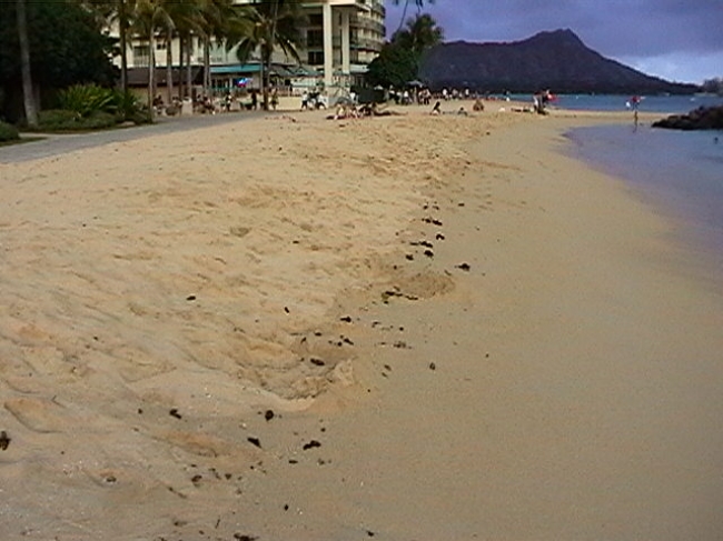 Corner of Fort de Russy beach park, with Diamond head behind