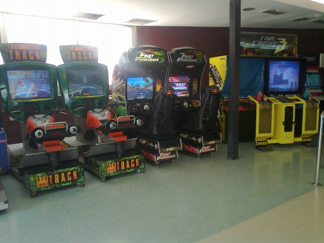 Ozone Bowling Benidorm, arcade: ATV Track, The Fast and the Furious, Time Crisis