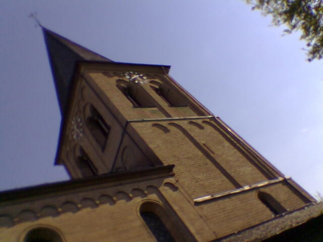 Rheinuferkirche, 