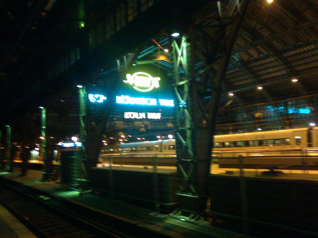 Cologne main station, "4711"