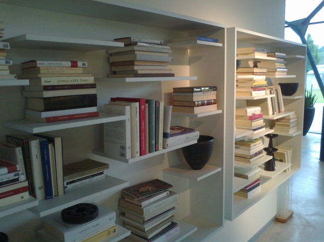 Lema book shelves, 