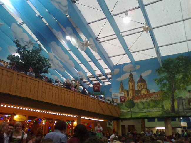 Looking up, Hacker-Pschorr tent, "Himmel der Bayern" Bierschwemme on the Wiesn