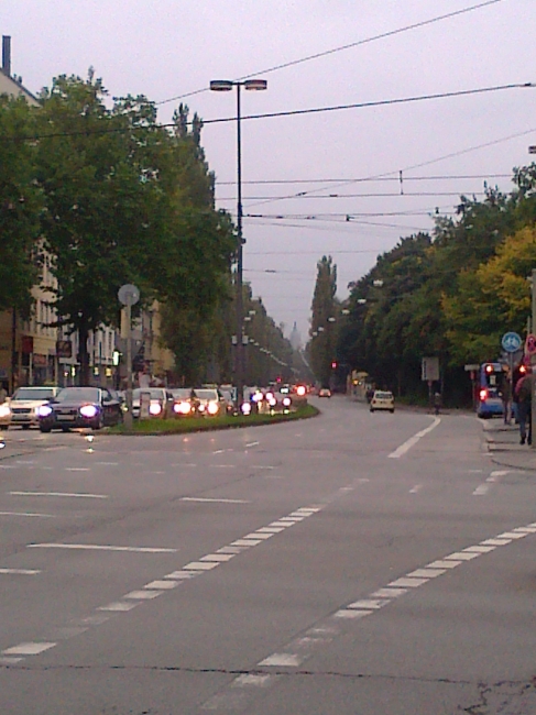 Looking down Lindwurmstraße, from Sendlinger Tor