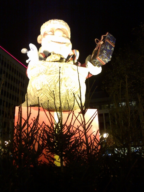 Giant Santa, Christmas Market Duisburg, Kö