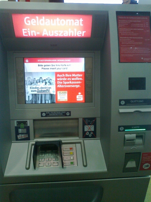 Sparkasse Bankautomat, ATM "Auch Ihre Mutter würde es wollen."