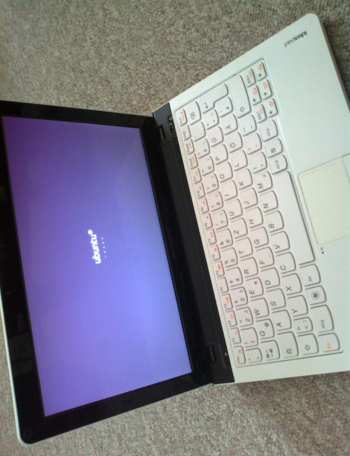 Booting Ubuntu Linux, on a Lenovo U160 Ideapad subnotebook pc