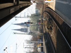 Kölner Dom mit Bahnhof