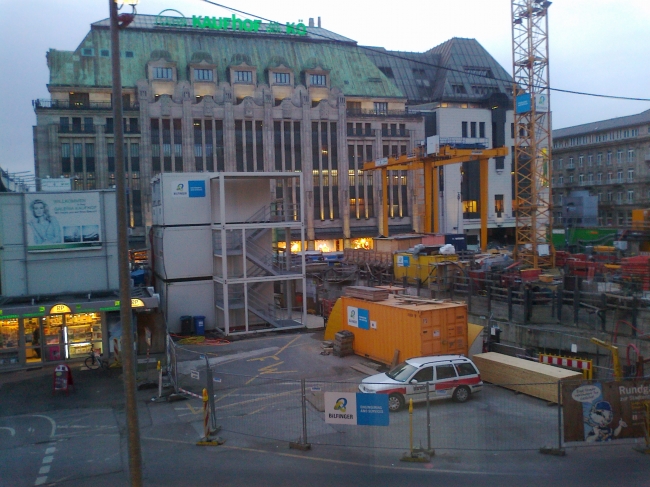 Kaufhof Kö und Baustelle Kö Bogen, as seen from Tom Tailor Shop Shadowstraße