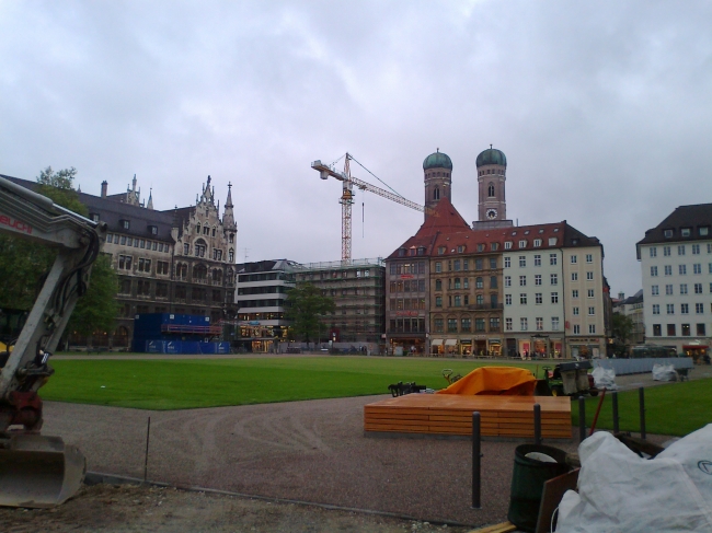 Behind the Rathaus, digging at Marienplatz has finised and now fresh lawn everywhere