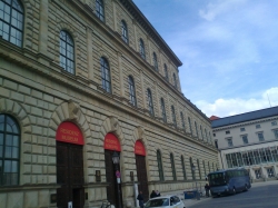 View over Opernplatz III