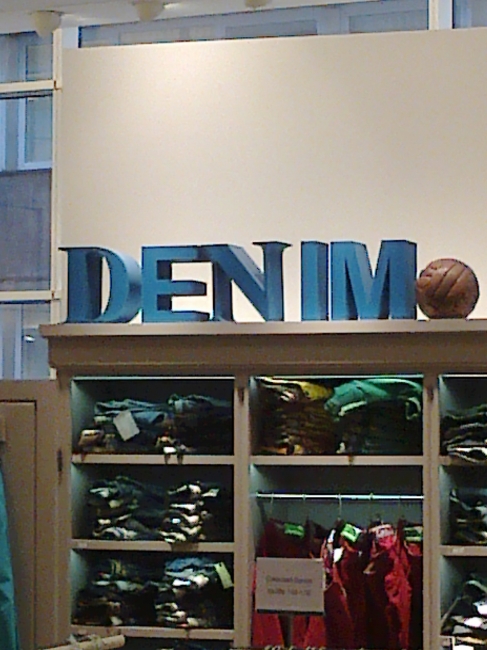 DENIM, as it was "de Nime"... (shop deco detail)