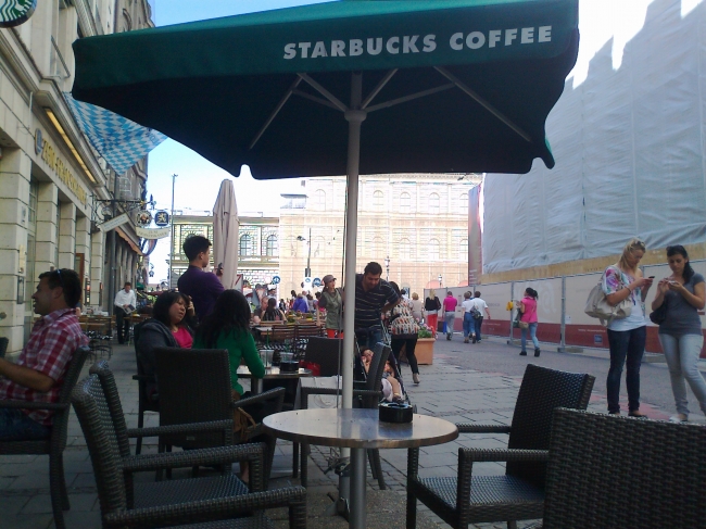 Starbucks Coffee, am Opernplatz, München