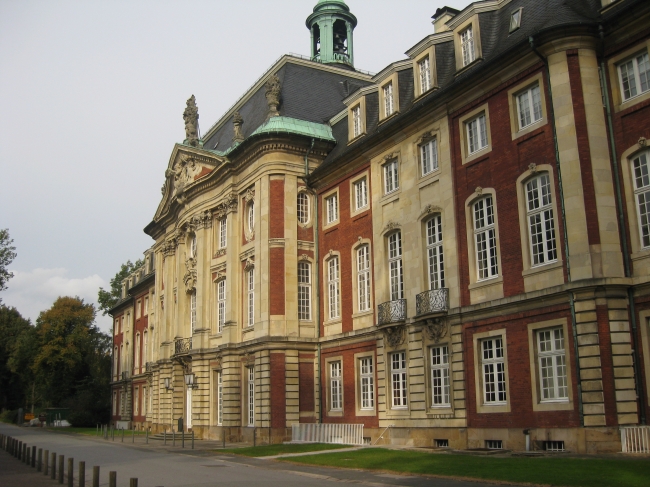 Schloss, jetzt Universität