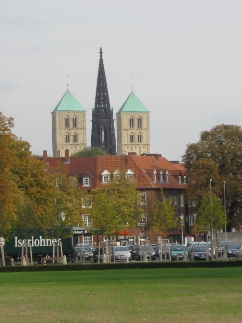 Universitätsgelände, Blick zum Dom, 