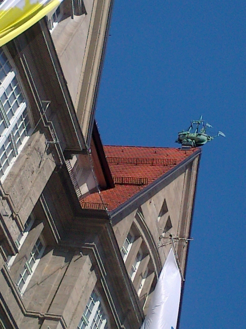 Schiff auf dem Dach des Oberollingers, wenn nur Karstadt seine Premium Häuser nicht verramscht...