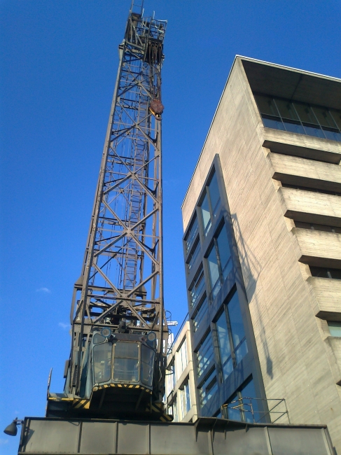 Harbour crane in Düsseldorf Medienhafen, 