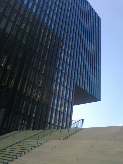 Grand Hyatt Düsseldorf, staircase