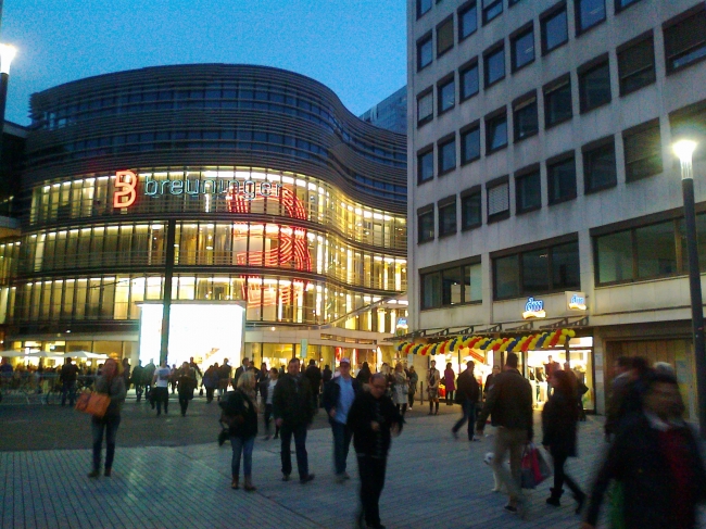 Breuninger Düsseldorf, Newly opened at Köbogen