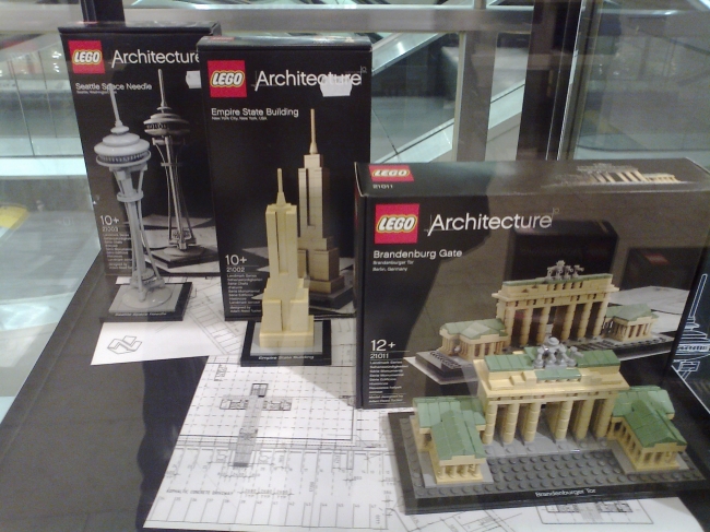 LEGO Architecture, LEGo is pushing sales to builders and architects with a series of hallmark buildings and sets all in white and transparent