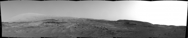 Scene From 'Artist's Drive' on Mars, NASA's Curiosity Mars rover used its Navigation Camera (Navcam) to capture this view on April 11, 2015, during the 952nd Martian day, or sol of the rover's w...