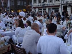 Diner en Blanc