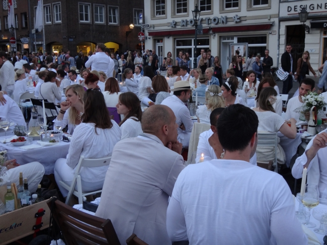 Diner en Blanc, 