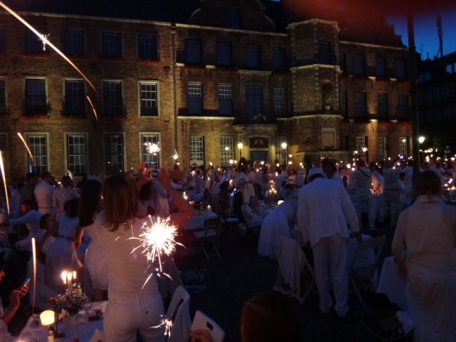 Wunderkerzen, Diner en Blanc, 