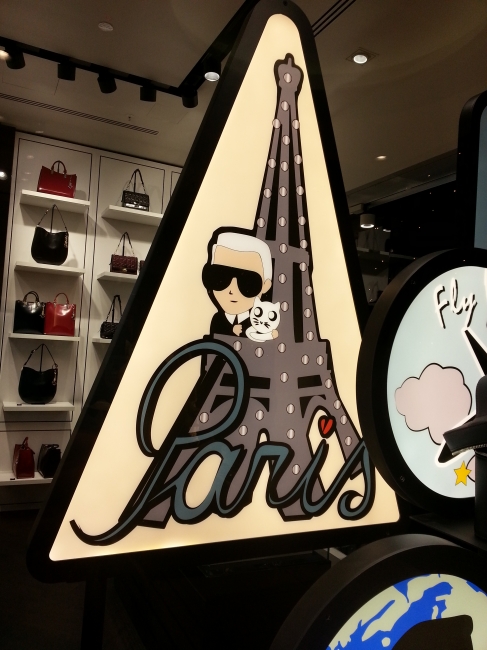 Paris, c'est Karl, Karl Lagerfeld Store Kö