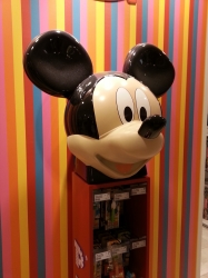 Mickey Mouse im Kaufhof