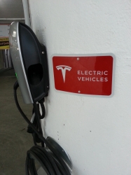 Tesla Motors Ladestation