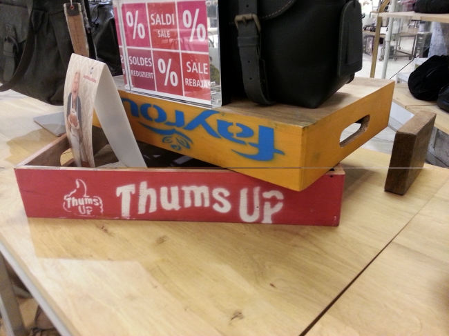 Thumbs Up deco, lemonade apple box angelehnt an eine 7up Kiste