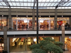 Pull & Bear CentrO (in...