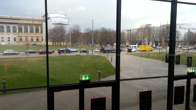 HFF Foyer, Gegenüber ist die Alte Pinakothek, Hochschule für Fernsehen und Film München