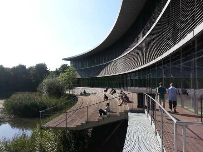 Oekonomicum Sonnenterasse, Neubau am Teich gegenüber der UB, für Wiwi etc.