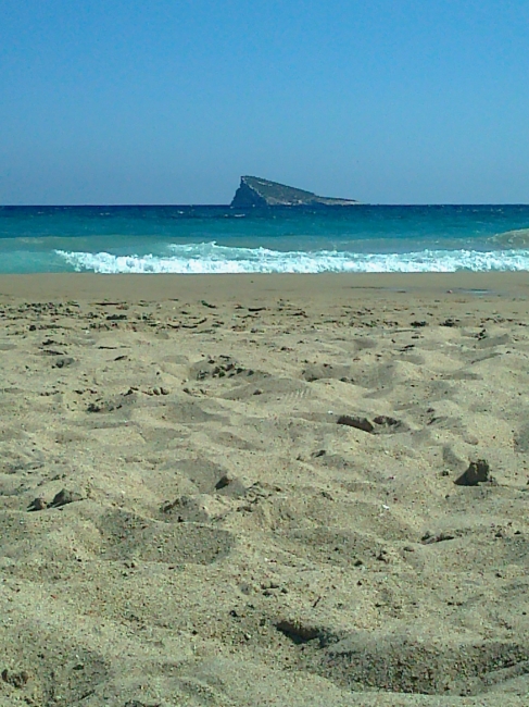 Isla de Benidorm (Isla del Descubridor), at the beach