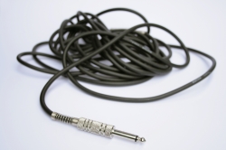 IMG_4931_Guitar_Cable_...