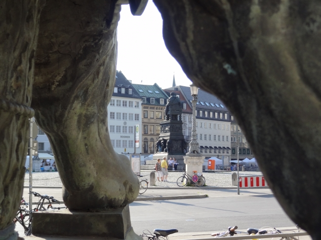 Blick auf den Opernplatz, 