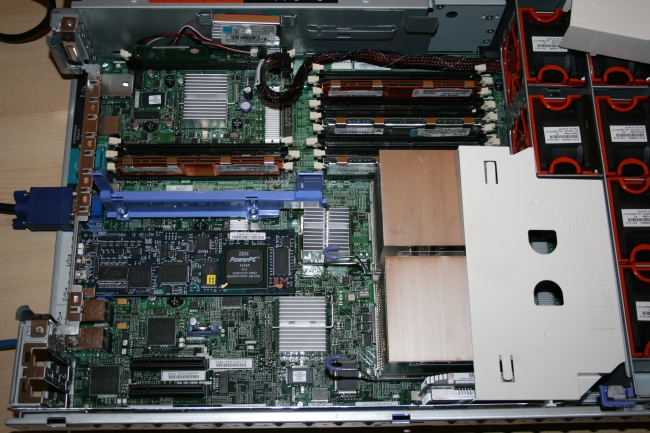 IBM x3650 7979, Mainboard