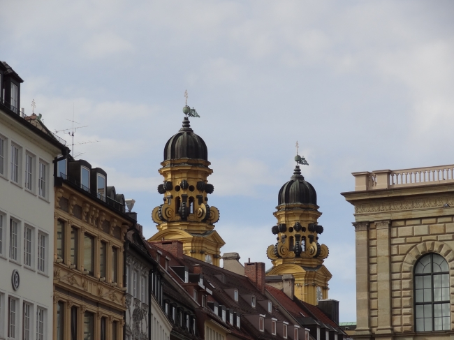 Türme der Theatinerkirche, München