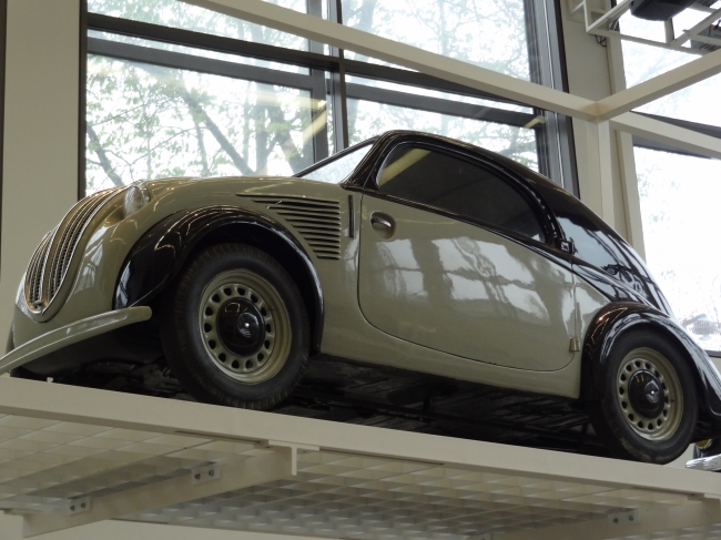 Old VW Beetle, Pinakothek der Moderne, Munich
