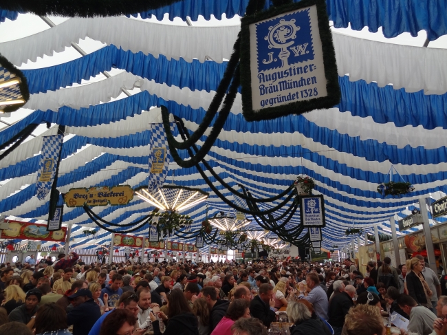 Augustiner Bierzelt, Frühlingsfest, Theresienwiese