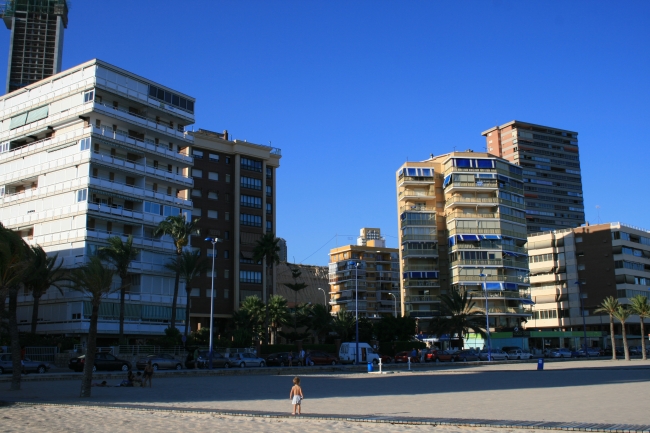 IMG_09984_Playa de Poniente.JPG, Edif. Villa Cala, La Vieja