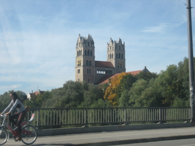 Kirche nähe Fraunhoferstraße, 