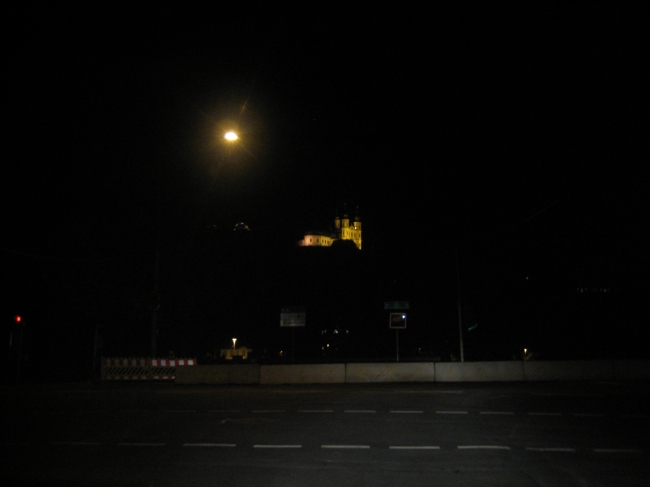 Eine Burg bei Nacht, 