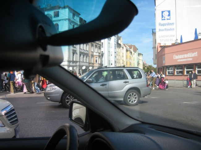 Ecke Lindwurmstraße, am Lindwurmstüberl, 