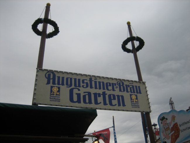 Augustiner Bräu Garten Eingang, 