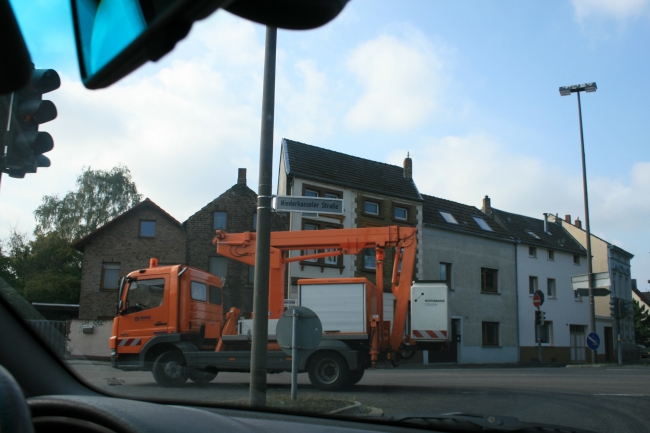 Niederkasseler Straße in Bonn Rheindorf, 