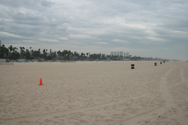 Looking over southern Santa Monica beach, with the two prominent white high rise buildings behind Ocean View Park on the right