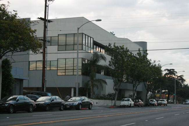 Lightstorm Entertainment's office Headquarter during Avatar, LightStorm's ex HQ, a three-story, 26,277-square-foot office building in Santa Monica, although James Cameron mainly spent time filming at stages on the Herc...